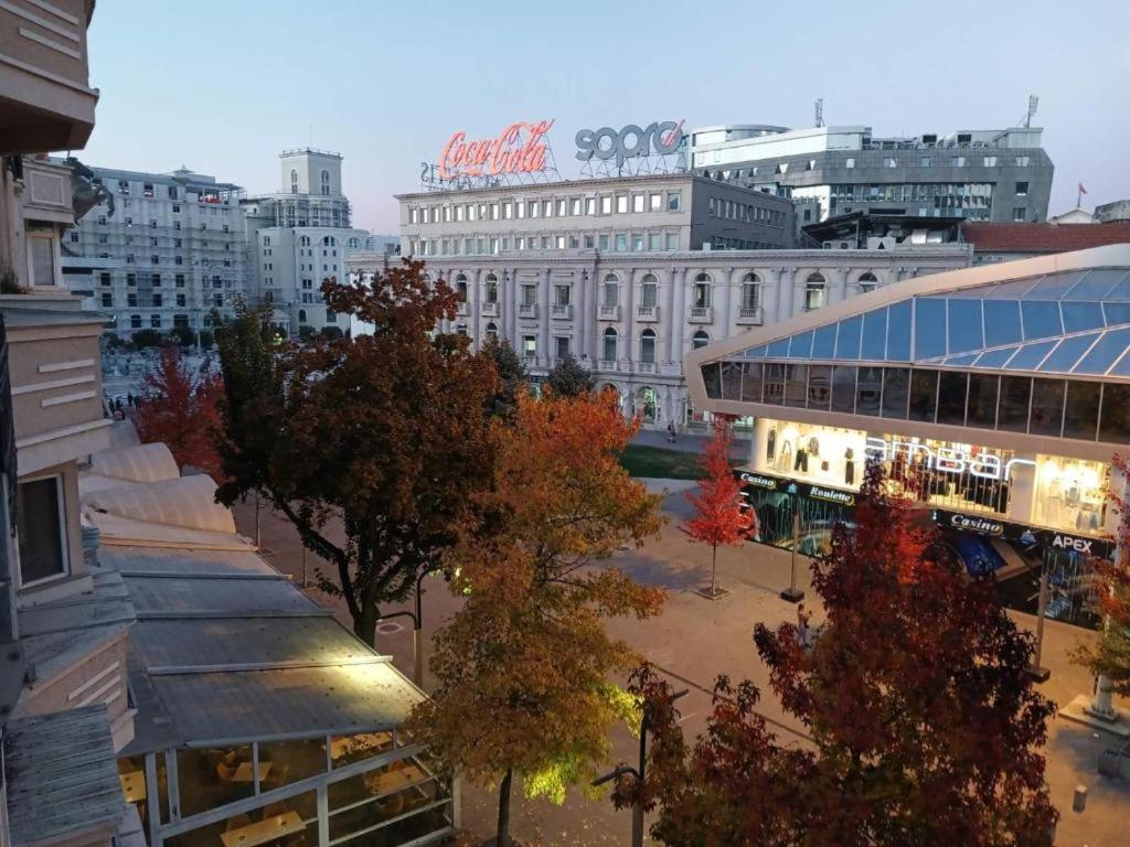 Lovely Square Apartment Purple Velvet Skopje Exterior foto
