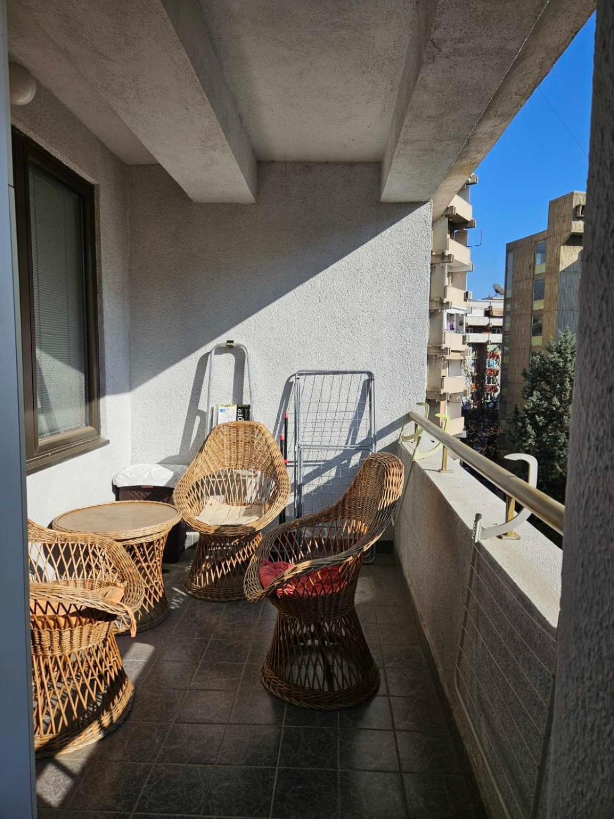 Lovely Square Apartment Purple Velvet Skopje Exterior foto